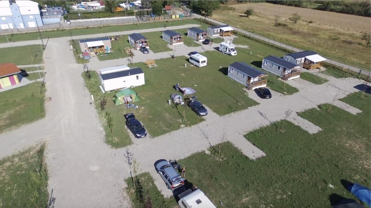 Camping Du Canal Kembs Exterior foto